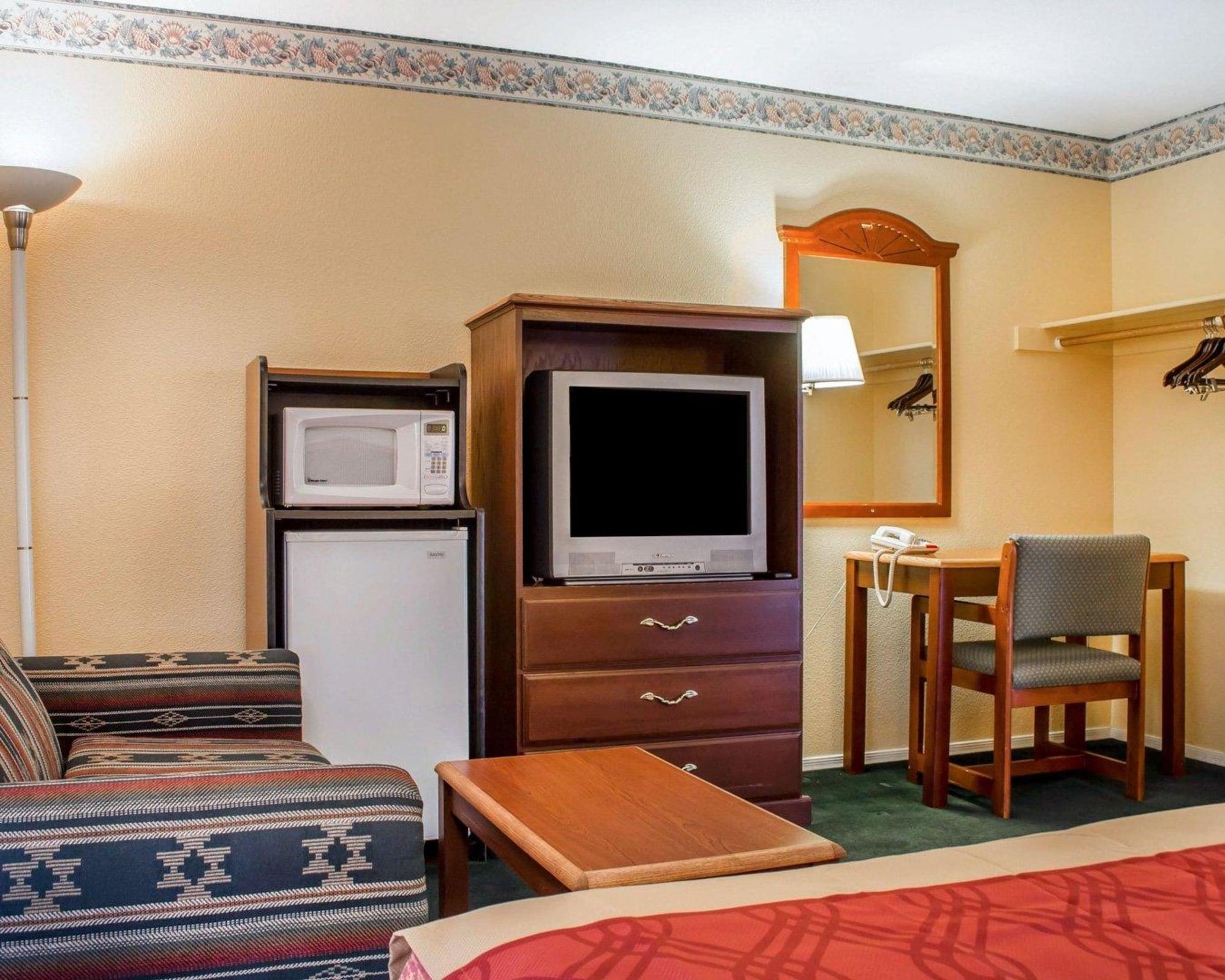 Travelodge by Wyndham Kingman Eksteriør bilde