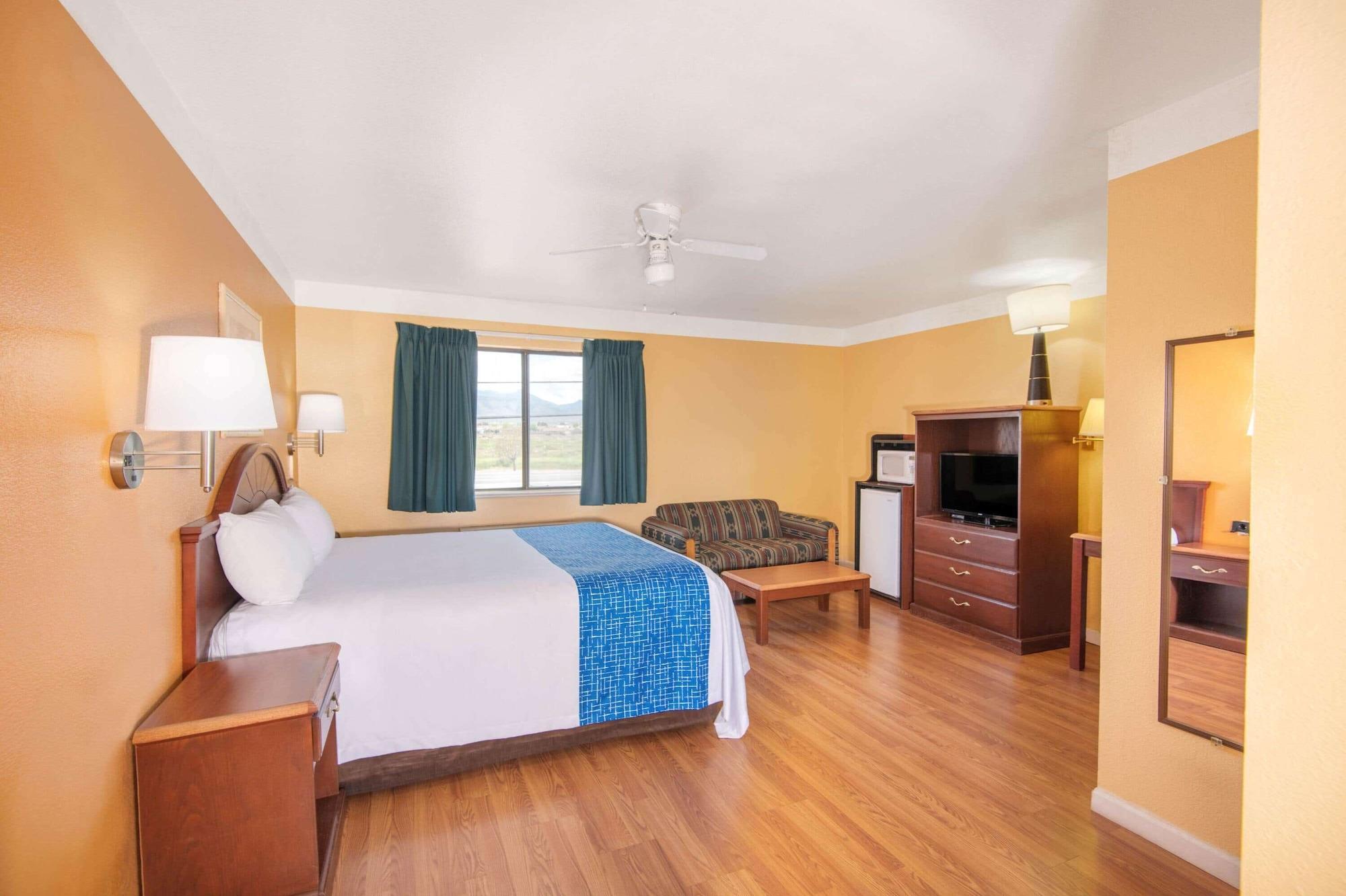 Travelodge by Wyndham Kingman Eksteriør bilde