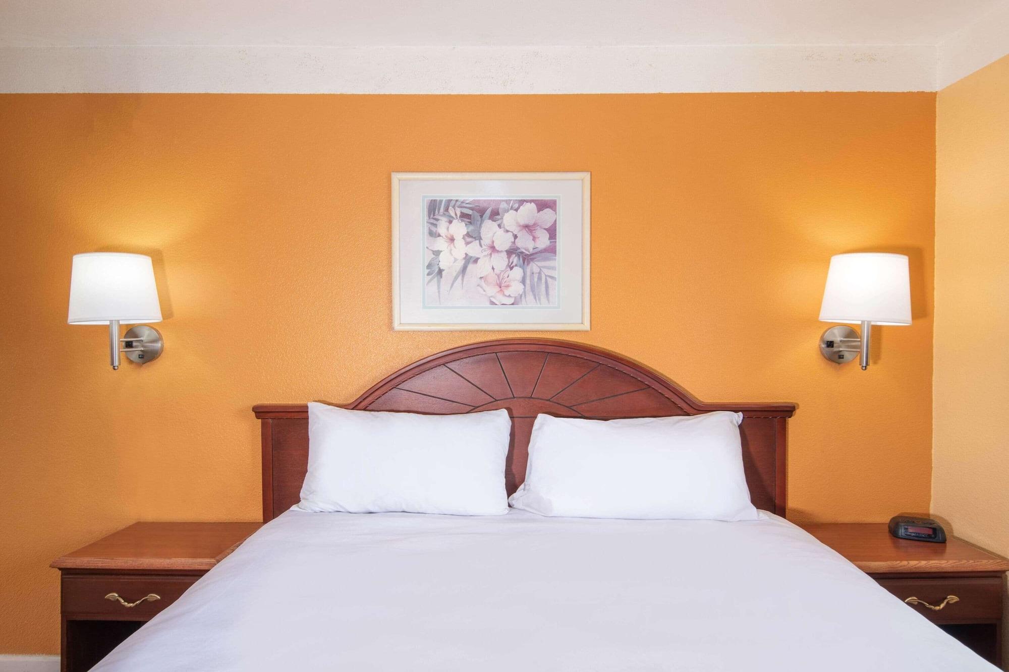 Travelodge by Wyndham Kingman Eksteriør bilde