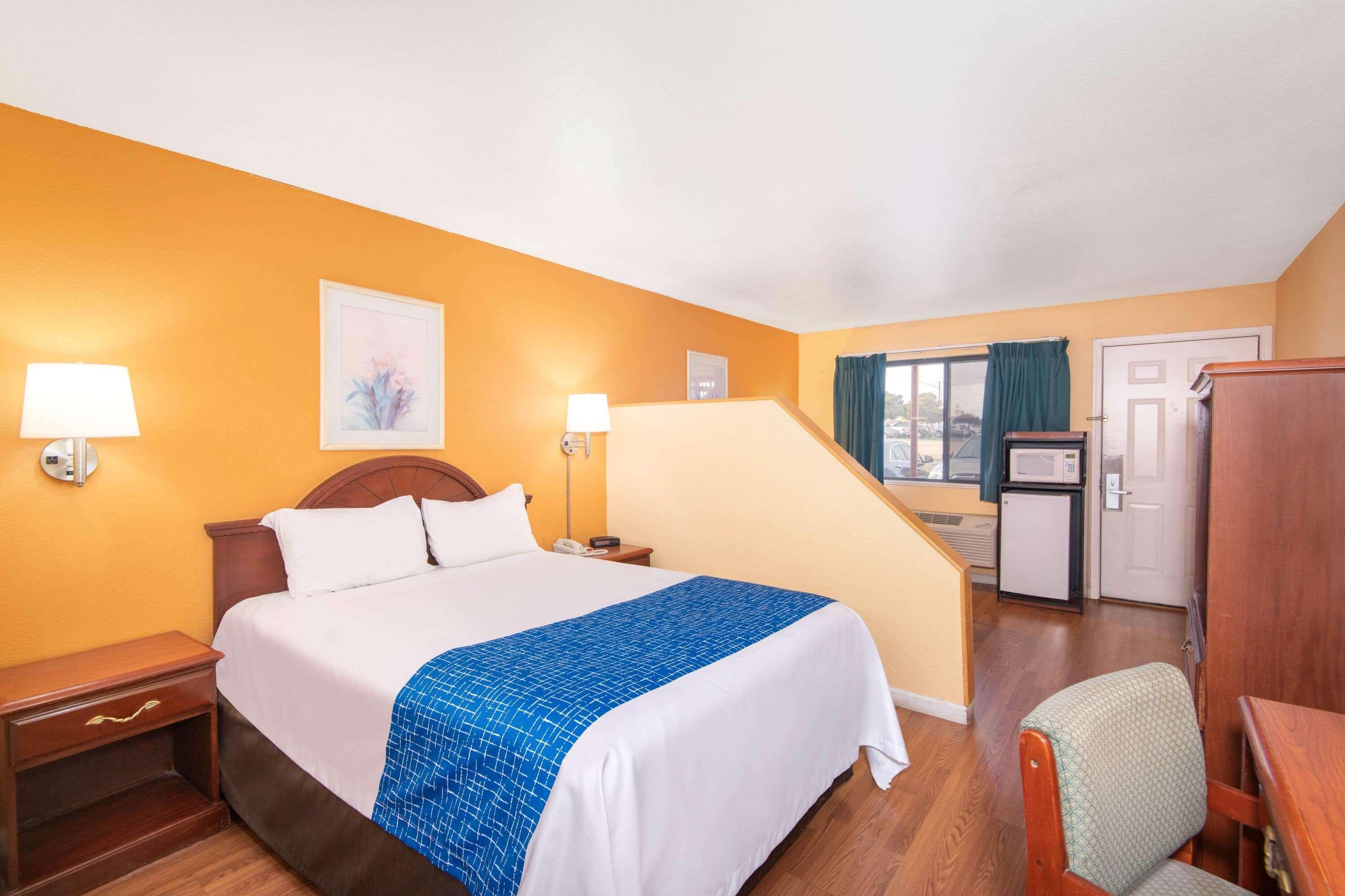 Travelodge by Wyndham Kingman Eksteriør bilde
