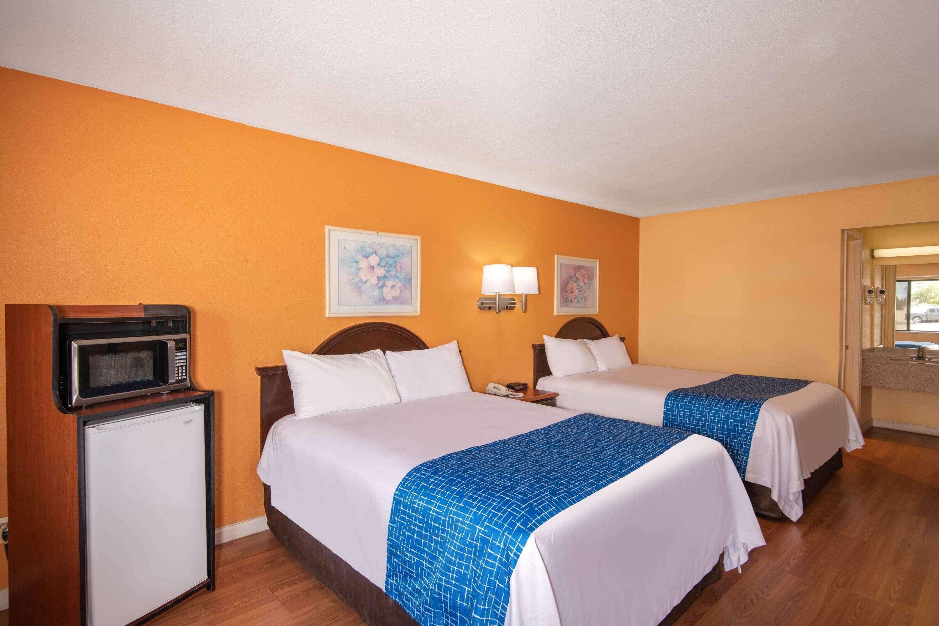 Travelodge by Wyndham Kingman Eksteriør bilde