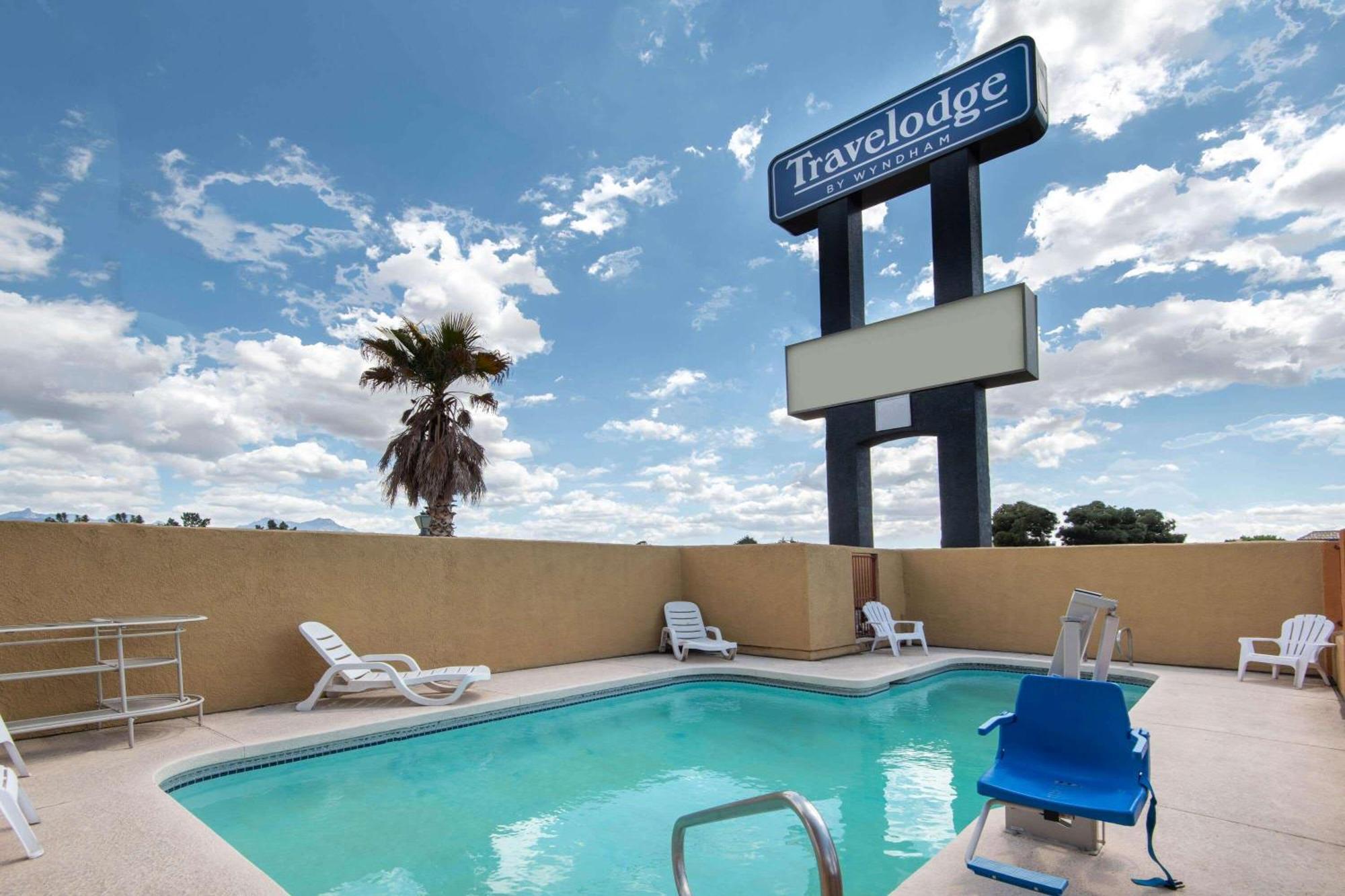 Travelodge by Wyndham Kingman Eksteriør bilde