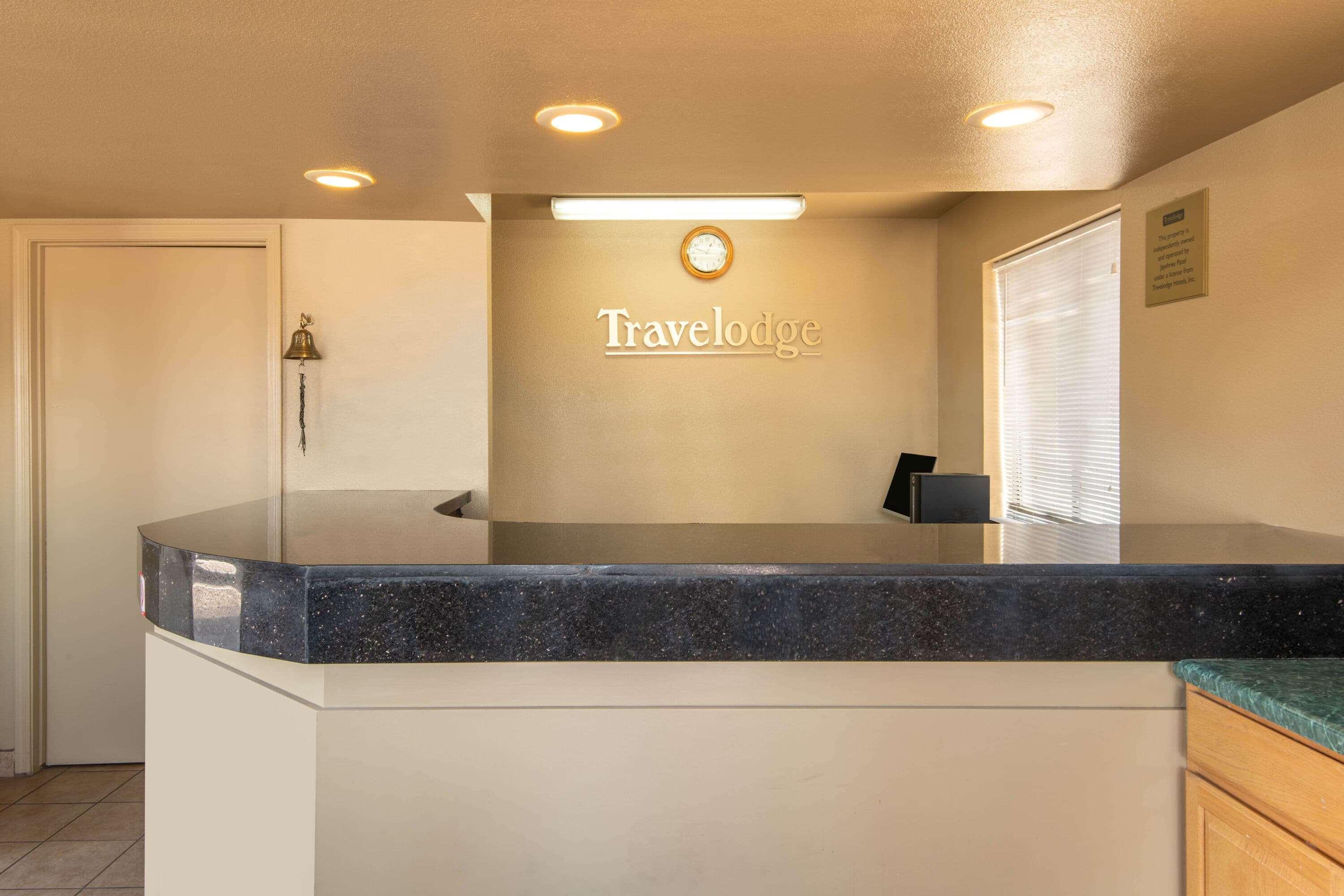 Travelodge by Wyndham Kingman Eksteriør bilde